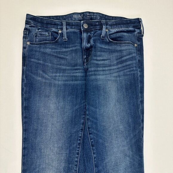 Mossimo Mid Rise Straight Raw Hem Women's size 8 Dark Wash Blue Denim Jeans - Picture 2 of 4